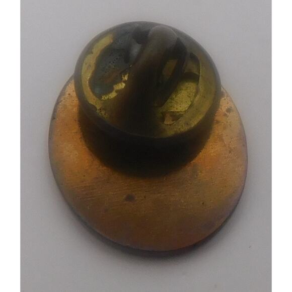 BSA Vintage Fleur-De-Lis Red and Gold Brass Pin Mid 1960's Preowned - Picture 2 of 3